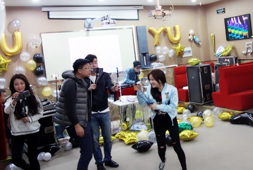 �Ի���de��partyͼ4