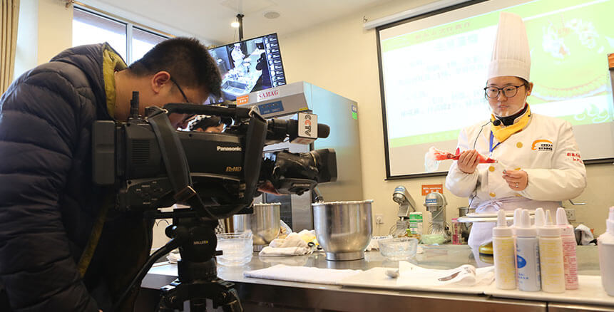 ����У԰��