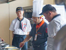 �����¶������ѧУ ���ʹ�ҵ��