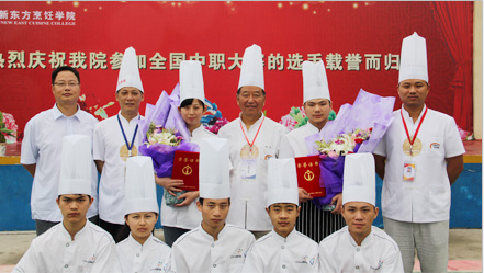 ���±���