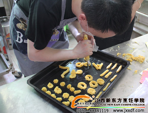 <a href=http://www.jxxdf.com target=_blank class=infotextkey>¶ѧԺ</a>ѧָԼС~.jpg