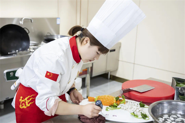 <a href=http://www.jxxdf.com target=_blank class=infotextkey>¶ѧУ</a>.jpg