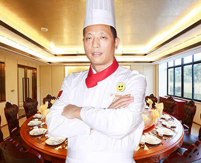万齐国
