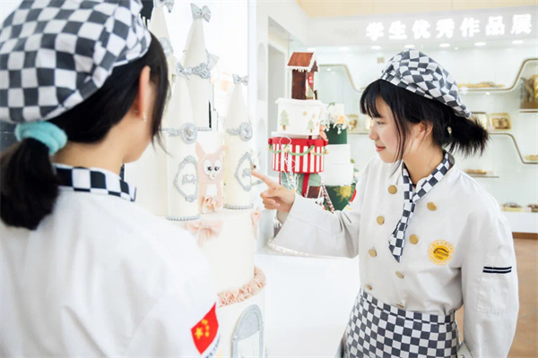 <a href=http://www.jxxdf.com target=_blank class=infotextkey>¶ѧУ</a>.jpg