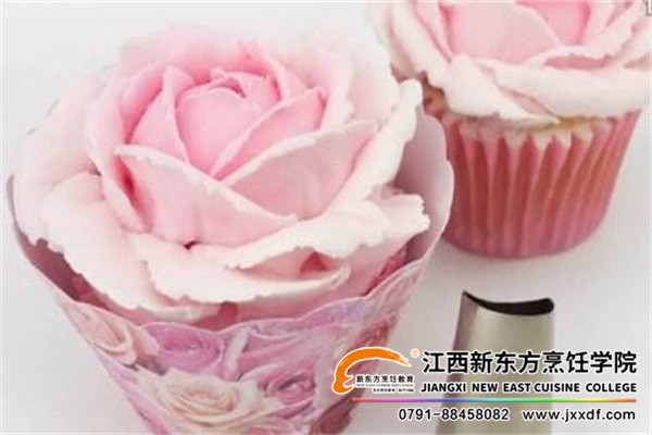 学西点必须学裱花.jpg