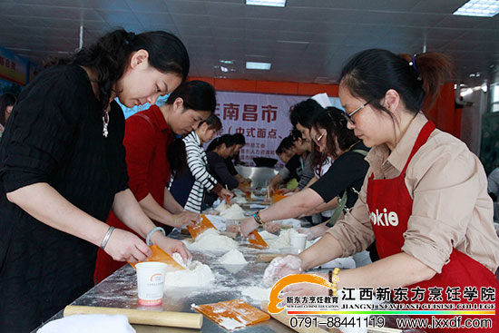 <a href=http://www.jxxdf.com target=_blank class=infotextkey>¶ѧУ</a>.jpg