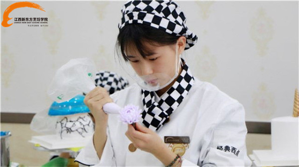 学西点就来<a href=http://www.jxxdf.com target=_blank class=infotextkey>江西新东方烹饪学院</a>.jpg