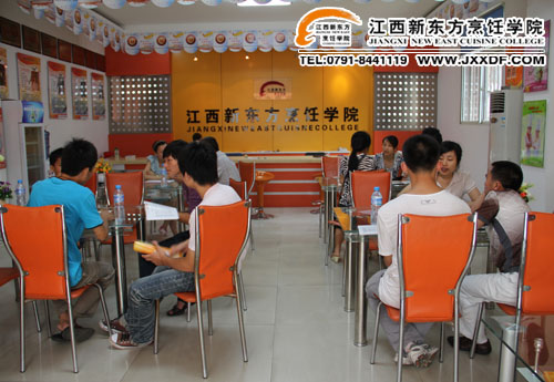 <a href=http://www.jxxdf.com target=_blank class=infotextkey>¶ѧԺ</a>𱬽