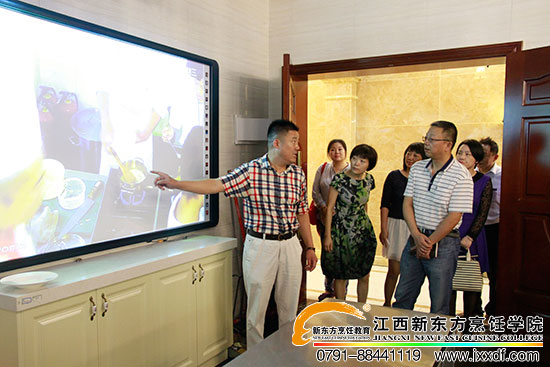 <a href=http://www.jxxdf.com target=_blank class=infotextkey>¶ѧУ</a>.jpg