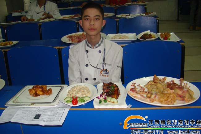 <a href=http://www.jxxdf.com target=_blank class=infotextkey>¶ѧԺ</a>