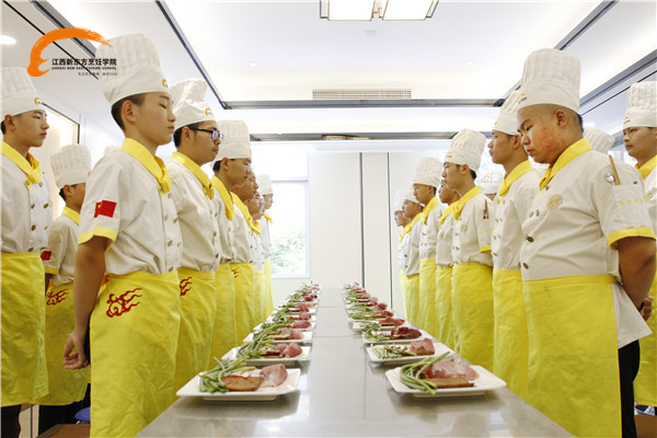 <a href=http://www.jxxdf.com target=_blank class=infotextkey>¶ѧԺ</a>вרҵ.jpg