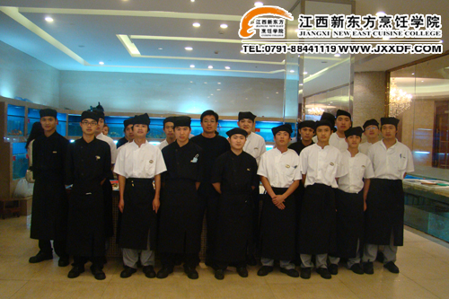 <a href=http://www.jxxdf.com target=_blank class=infotextkey>¶ѧԺ</a>Ҧκڼ˸ôƵ깤ѧӺӰ~.jpg