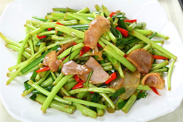 藜蒿炒腊肉.jpg