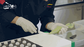 d47bde37f5147a69592db9f5a7a8e0ea.gif