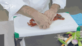 b76f8b8b09684ee503e9c5a0d0126a1f.gif