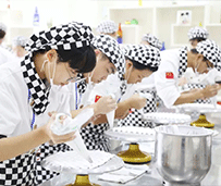 �����¶������ѧУ