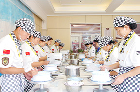 �����¶������ѧУ