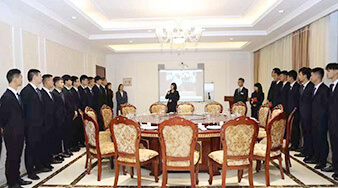 �Ƶ����רҵѧУ