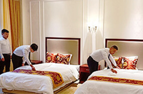 �Ƶ����רҵѧУ