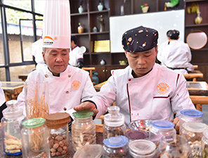 ����ţ���